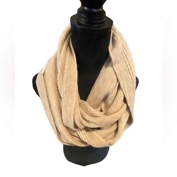 Calvin Klein Tan Knit Infinity Scarf Unisex One Size - Picture 1 of 15